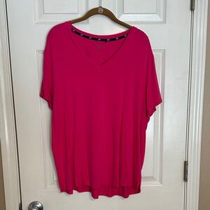 GAP Fuchsia Short Sleeve V-Neck Tee